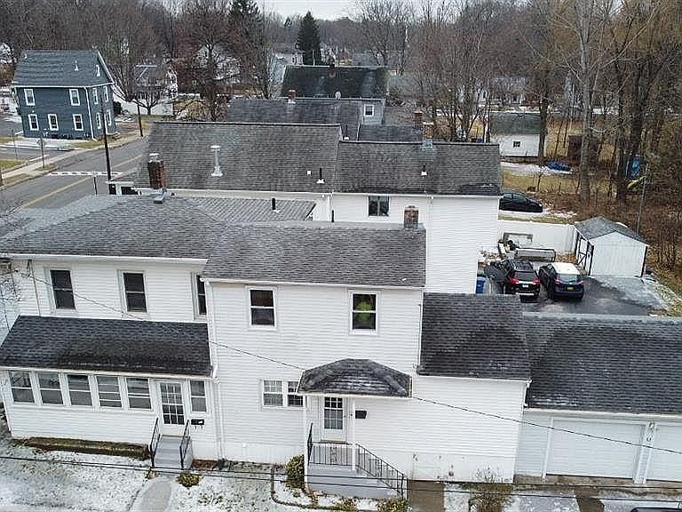 1st image of 134 Bristol St #2