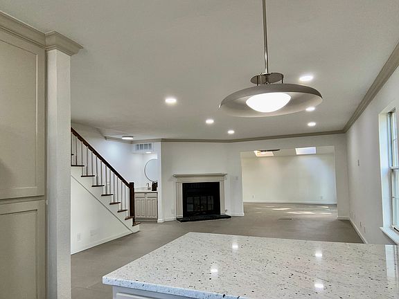 3rd image of 6245 S Yorktown Ave #1