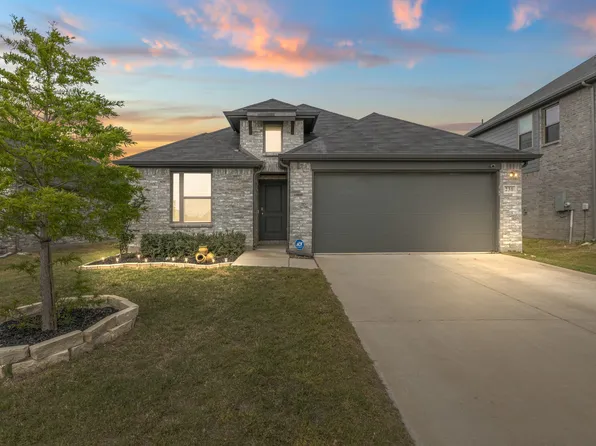 230 Ozark St, Greenville, TX 75402