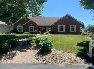 41 Sugarwood Dr, Jerseyville, IL 62052
