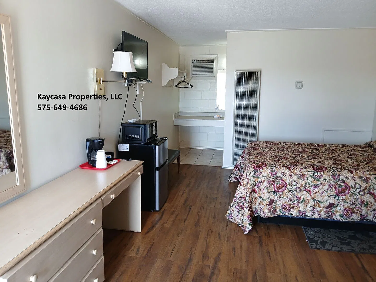 Fully Furnished Studio Apartment — Photo 2