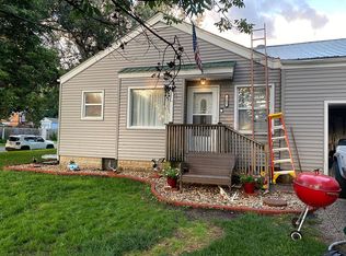 205 S Central St, Buckner, MO 64016