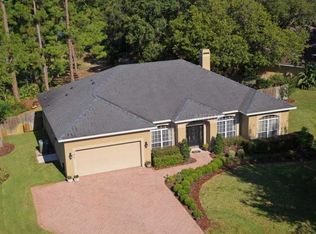 140 Lake Crescent Dr, Chuluota, FL 32766