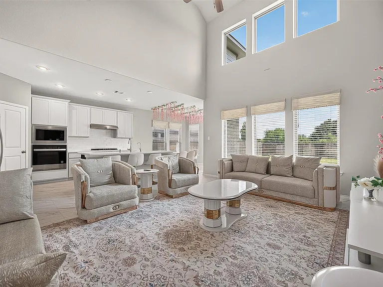 410 Mercury Sky Rd — Photo 14