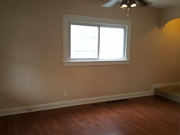 Bright Living Room w/ HW floors