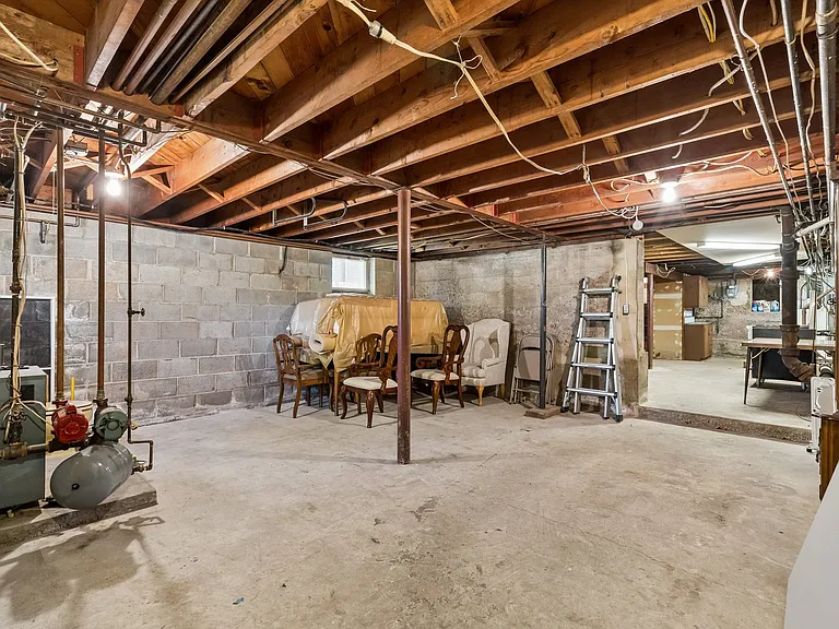 186 W Northfield Rd — Photo 27