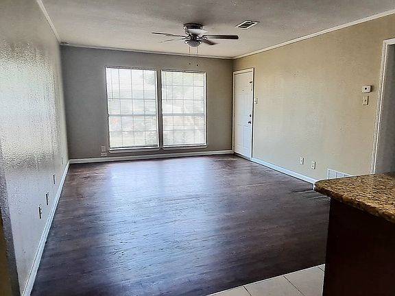 2nd image of 844 Holly Dr
