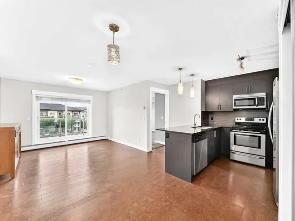240 SW Skyview Ranch Rd NE #1411, Calgary, AB T3N 0P4