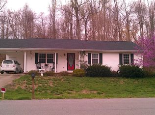103 Pebble Creek Dr, Eddyville, KY 42038