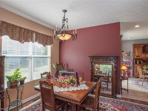 5th image of 38773 Renwood Ave