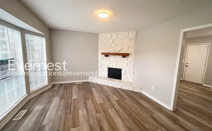 5536 Cheryl Dr — Photo 5