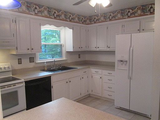 5th image of 11105 Oakcrest Dr