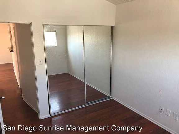 3rd image of 2041 Garnet Ave Unit B