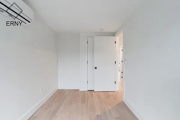 Rented by ERNY LLC | media 10