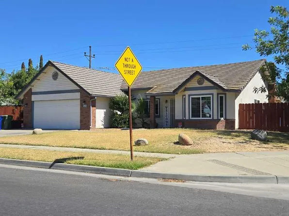 151 Brentwood Dr, Lemoore, CA 93245
