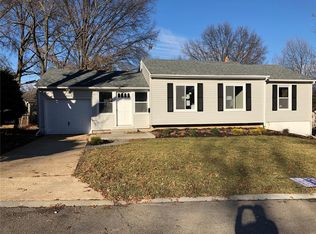 9405 Upland Dr, Saint Louis, MO 63123
