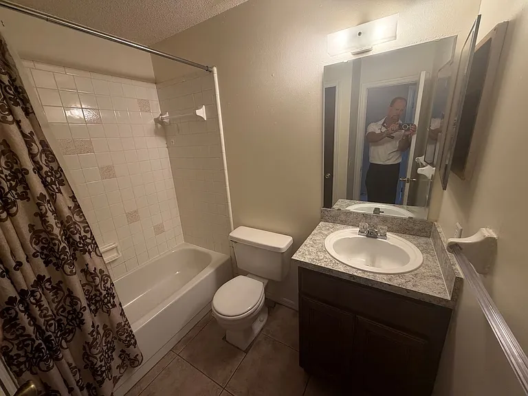 2415 S Cedar Ave #B — Photo 12