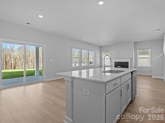 5th image of 192 Murphy Meadow Ct