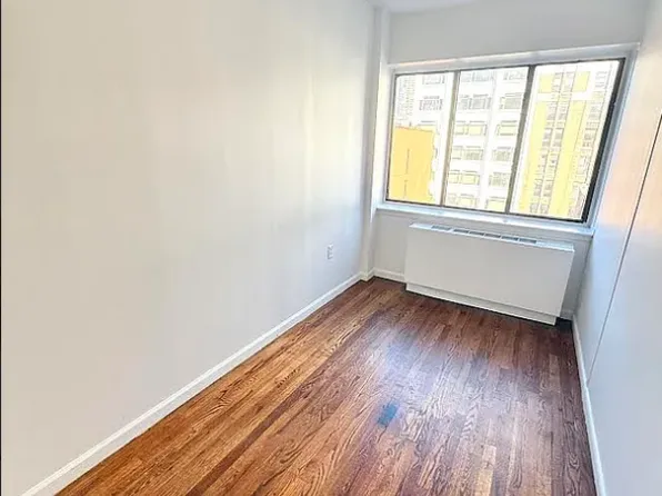 343 West 51st Street image 12 of 16