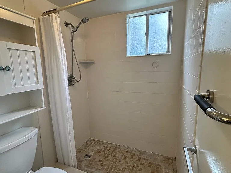 13 Surrey Ct — Photo 17