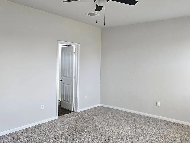 110 Marimoor Dr — Photo 10