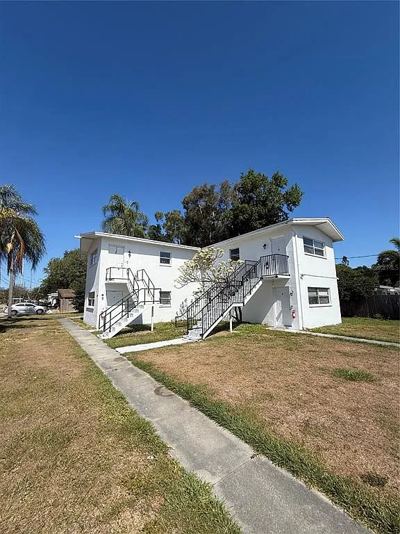 Studio, 1.0 bath, 420 sqft, $1,000 — Photo 1