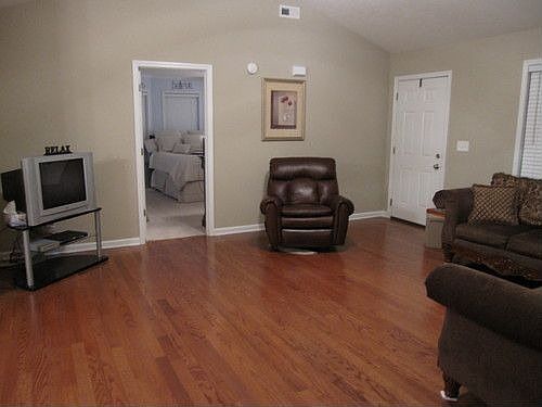 1st image of 2904 Cliffside Dr