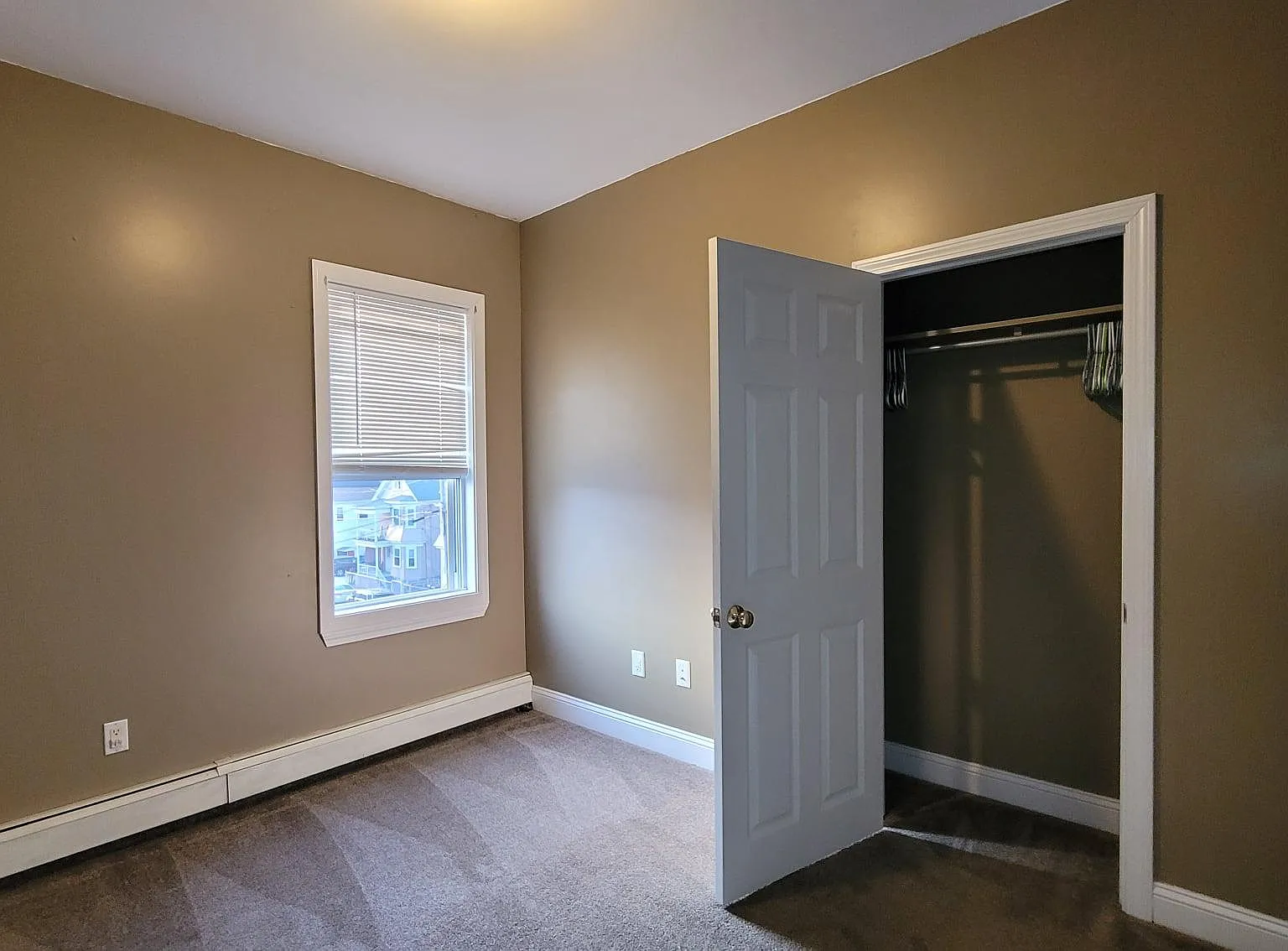 81 Hamlet St — Photo 3