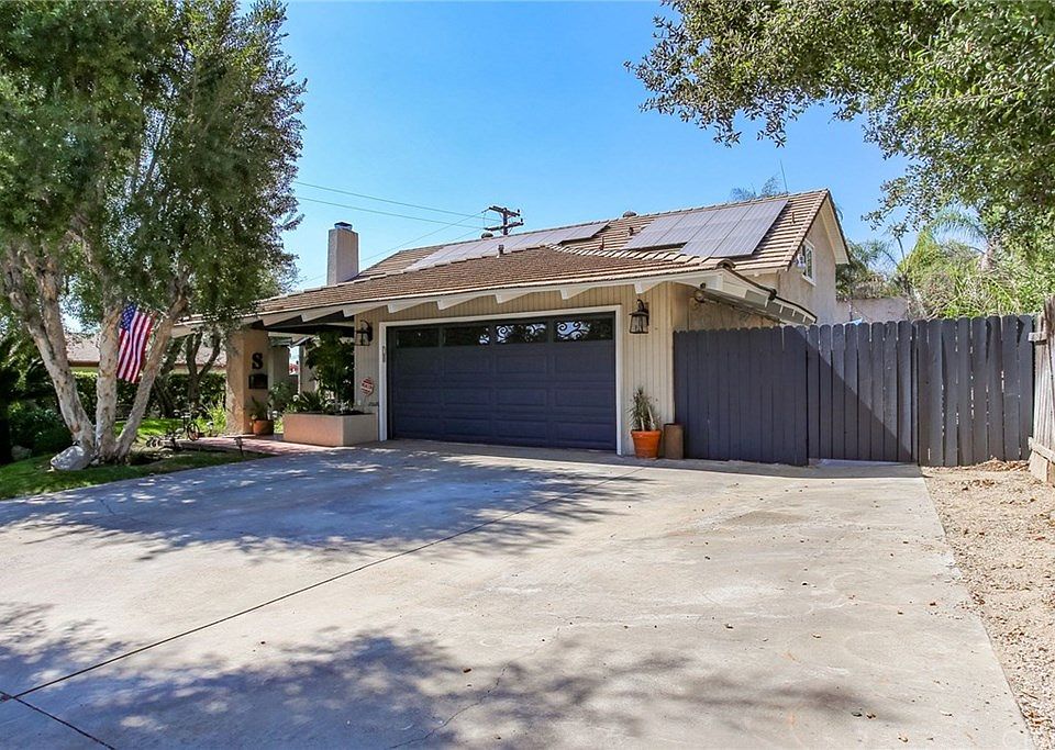 1st image of 1591 McLeod Pl