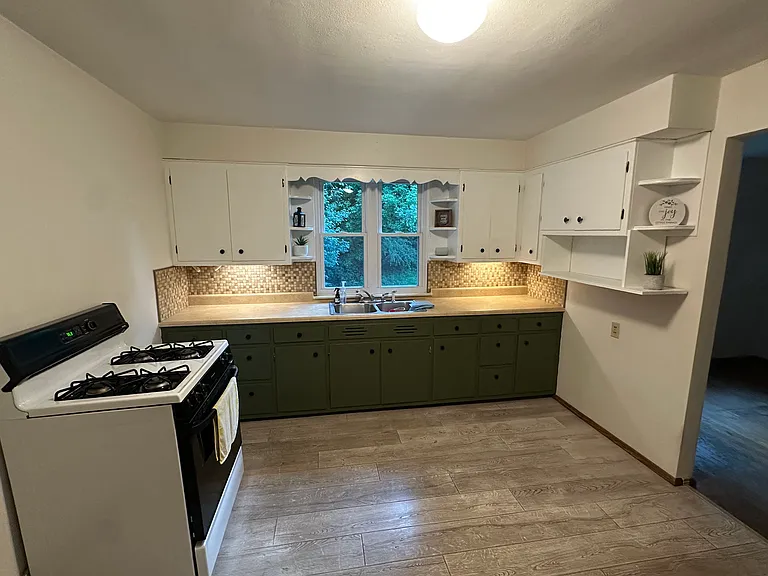 2921 Old Caseyville Rd — Photo 3