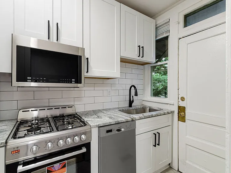 307 S 17th Ave — Photo 15