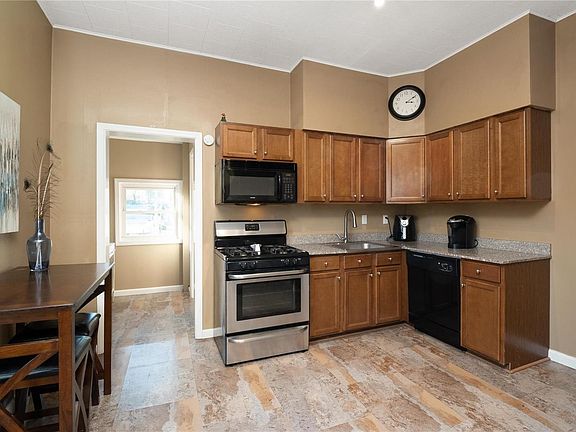 4th image of 1227 Kraft St