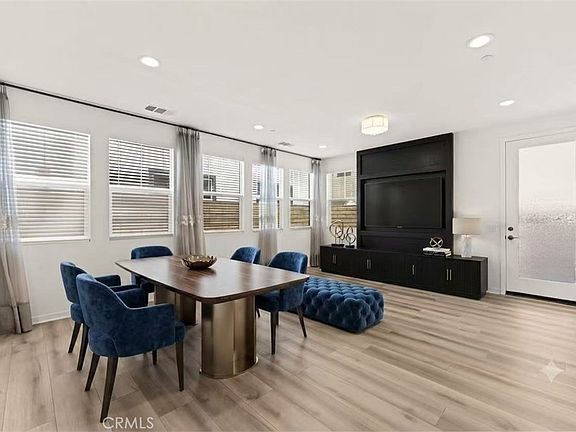 3rd image of 2915 E Duncan Paseo