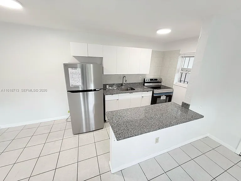 100 NE 78th St #9 — Photo 7