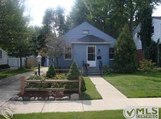 448 Parkdale Ave, Rochester, MI 48307