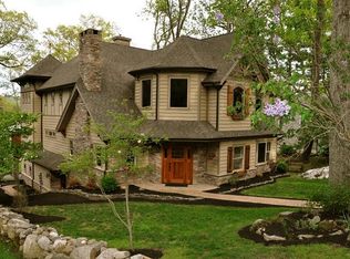 660 W Shore Trl, Sparta, NJ 07871