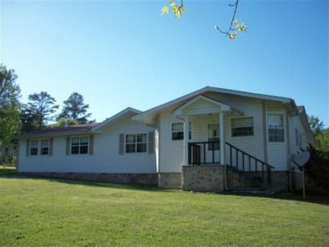2nd image of 2233 Pierce Hill Rd