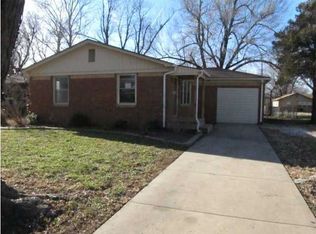 1251 N Westview Dr, Derby, KS 67037