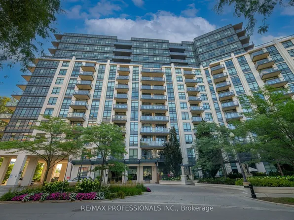 1135 Royal York Rd #312, Toronto, ON M9A 0C3