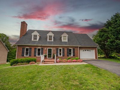 220 Swan Ln, Forest, VA, 24551