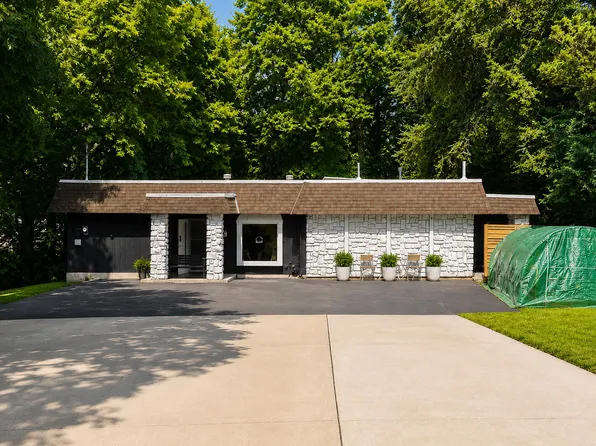 3555 S Mentor Avenue, Springfield, MO 65804