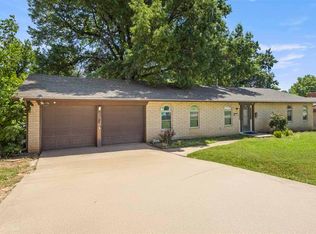 1613 Cookson Dr, Ponca City, OK 74604