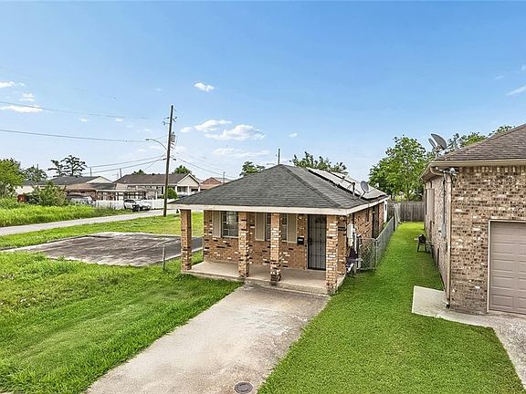 2nd image of 2135 Delery St