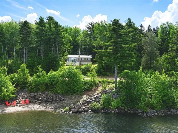 600 Crafts Cove Rd, Wickham, NB E5T 4E7