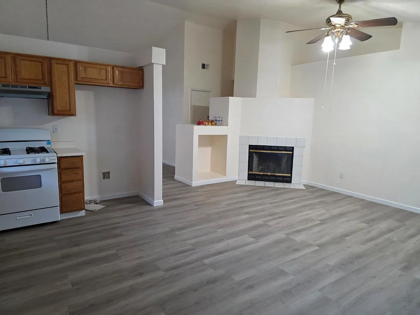2430 Brandywine Ct — Photo 3