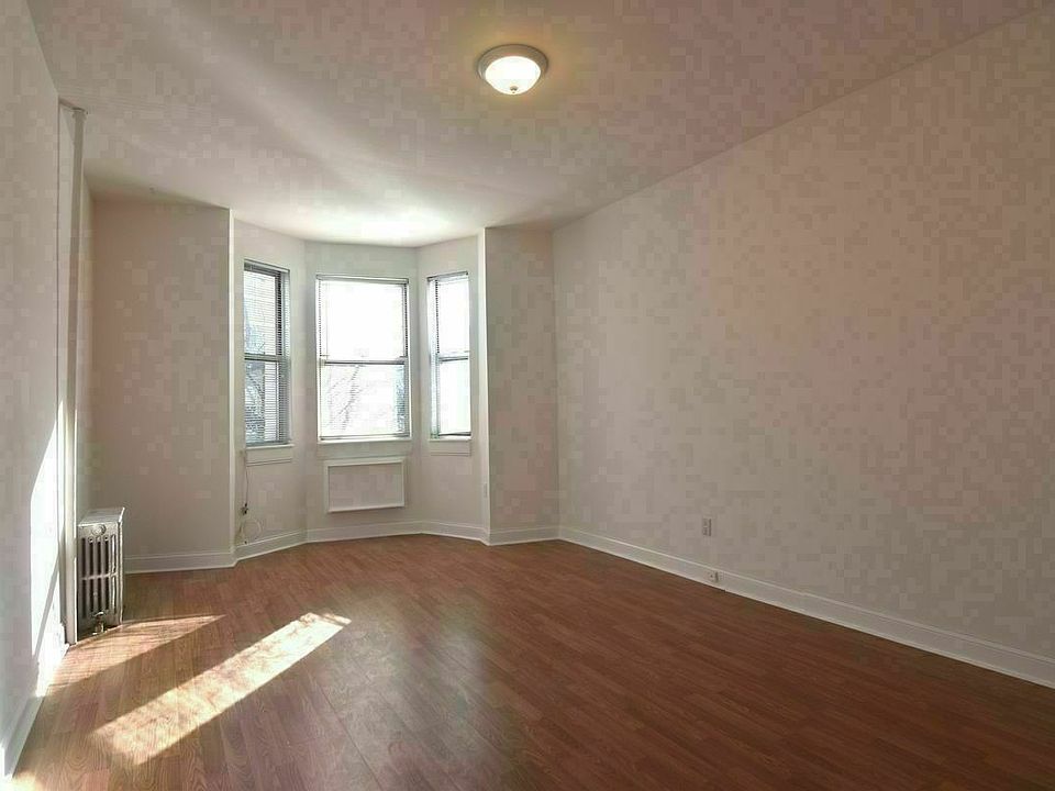 1st image of 92 Eckford St Floor 2