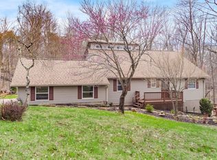 2037 Montezuma Ln, Sugar Grove, OH 43155