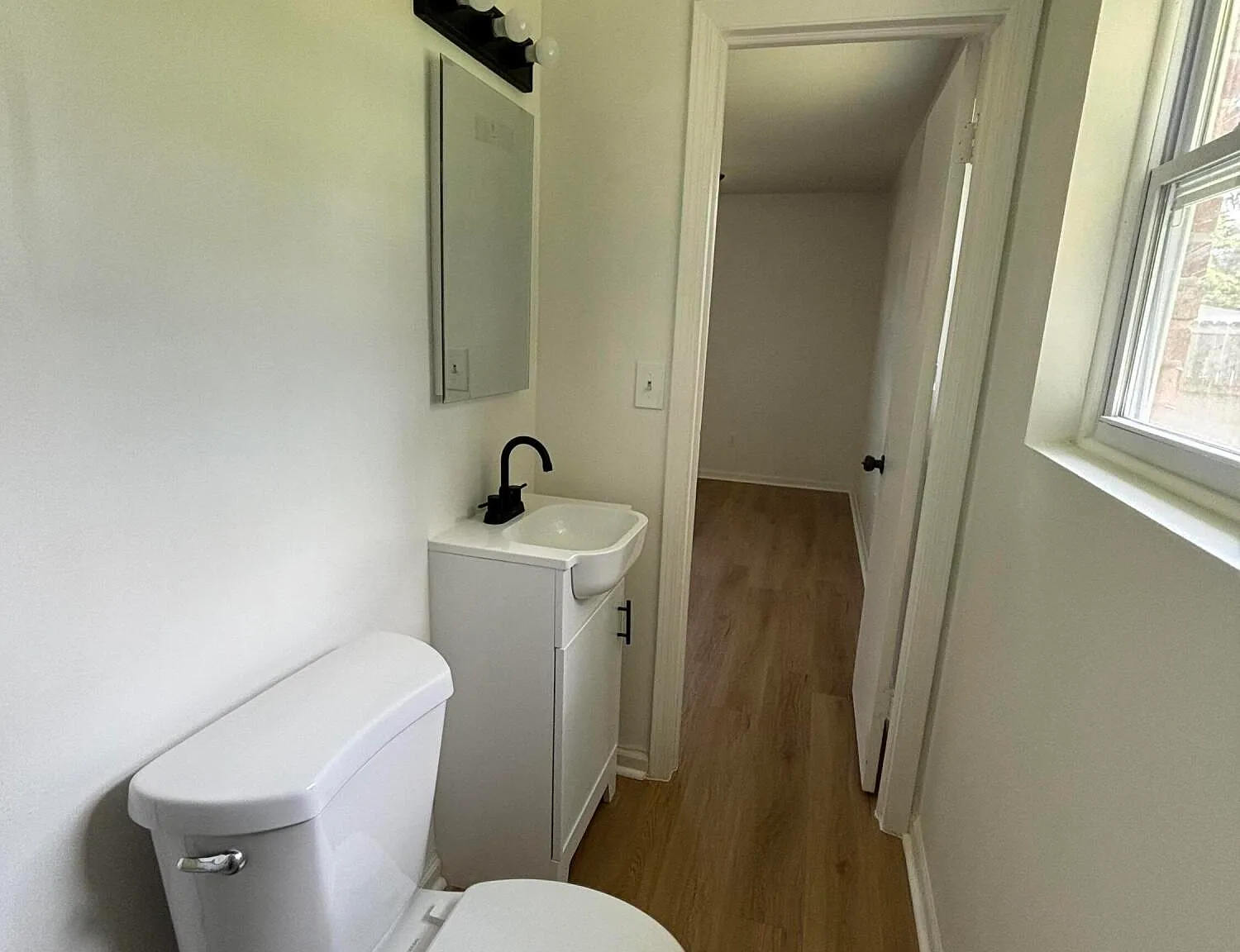 3 bed, 2.0 bath, 1300 sqft, $1,450 — Photo 4