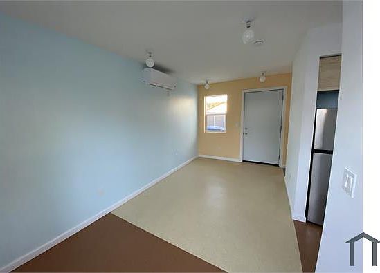 5th image of 1447 W 64th St #1