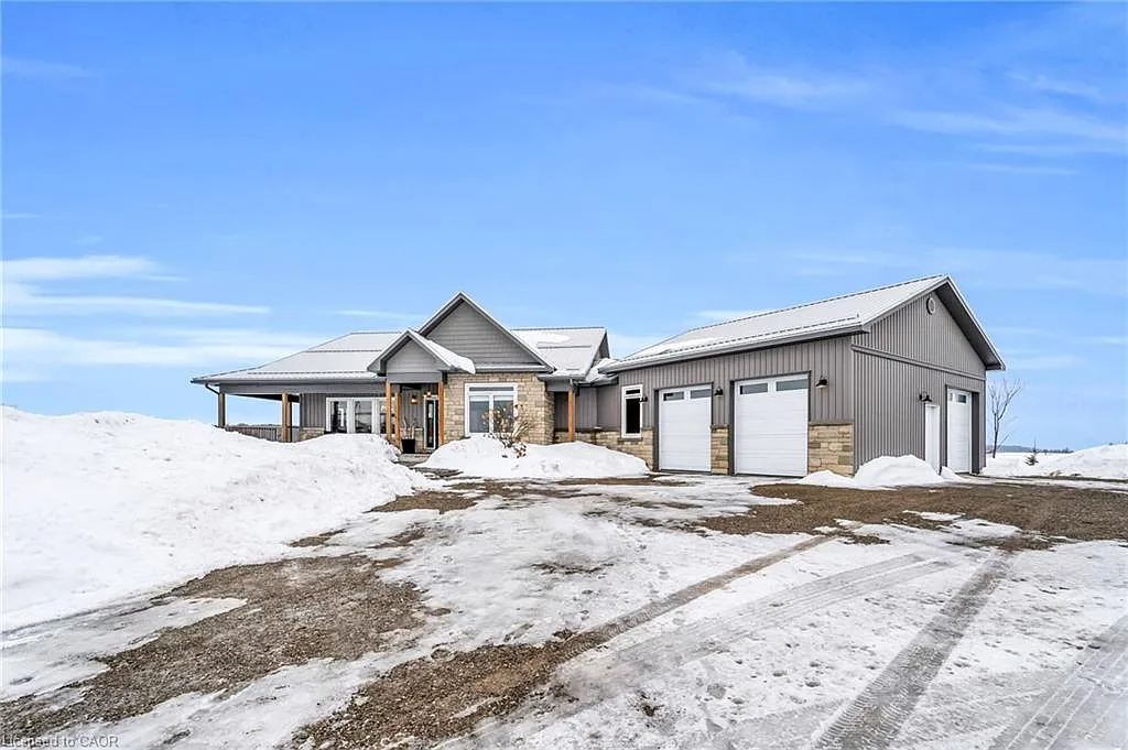706249 County Road 21 photo 1